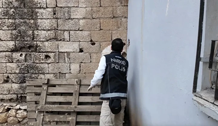 adiyamanda uyusturucu operasyonunda dort kuskulu tutuklandi 3 1bzg3kZg