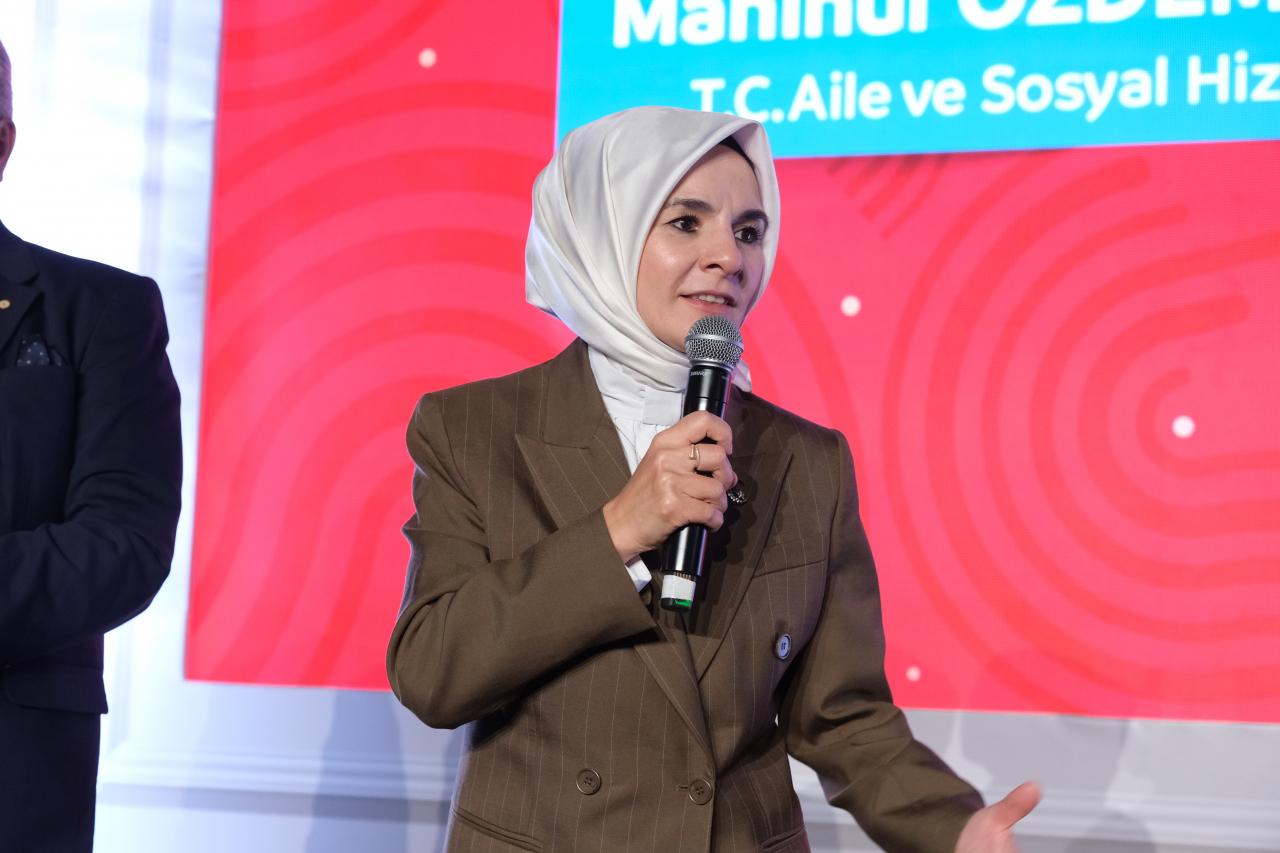 “Aile Festivali” tüm süratiyle devam ediyor 4 aile festivali tum suratiyle devam ediyor 3 hZi3j9EN