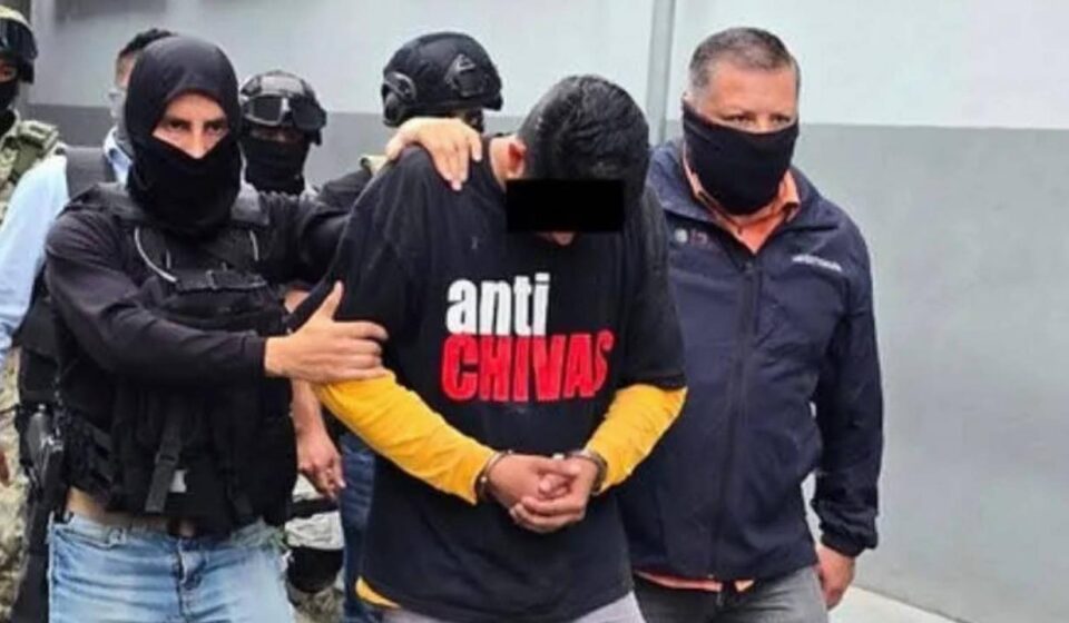 Alanda rakibini öldüren futbolcu tam 1 yıl sonra tutuklandı alanda rakibini olduren futbolcu tam 1 yil sonra tutuklandi LwlnwiQK.jpg