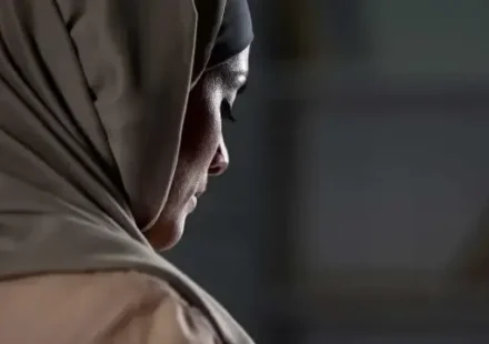 Almanya’da fahri yargıca başörtüsü taktığı gerekçesiyle misyon verilmedi almanyada fahri yargica basortusu taktigi gerekcesiyle misyon verilmedi Lj56eI8F.webp
