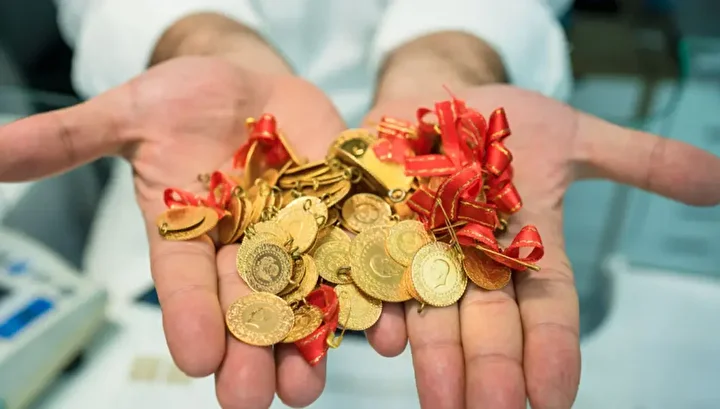 Altın fiyatları rekor üstüne rekor kırdı: Yükseliş devam edecek mi? 15 Ekim gram, çeyrek ve cumhuriyet altını aktüel fiyatı 9 altin fiyatlari rekor ustune rekor kirdi yukselis devam edecek mi 15 ekim gram ceyrek LvuHBvzt