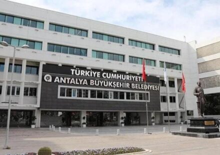 antalyada rusvet sorusturmasi 3 kuskulu tutuklandi CkBNAYzE.jpg