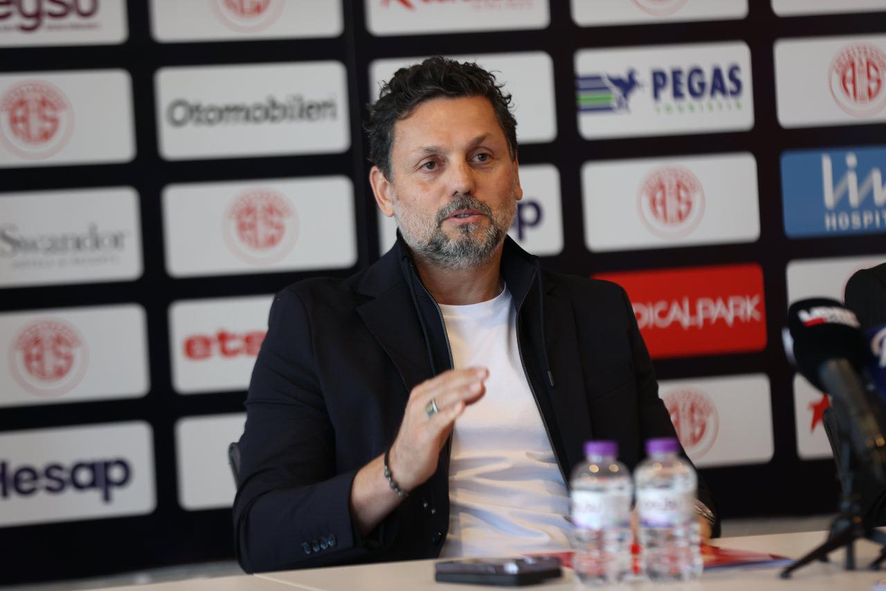 Antalyaspor, Erol Bulut ile 2 yıllık kontrat imzaladı 1 antalyaspor erol bulut ile 2 yillik kontrat imzaladi 0 ZRHWZjO1