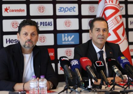 antalyaspor erol bulut ile 2 yillik kontrat imzaladi 9yLPFskA.jpg