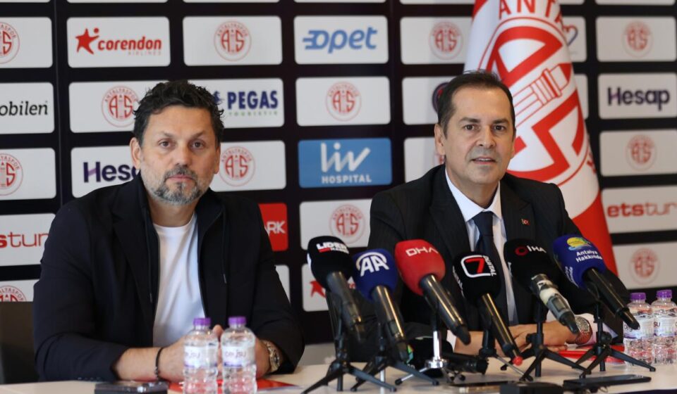 Antalyaspor, Erol Bulut ile 2 yıllık kontrat imzaladı antalyaspor erol bulut ile 2 yillik kontrat imzaladi 9yLPFskA.jpg
