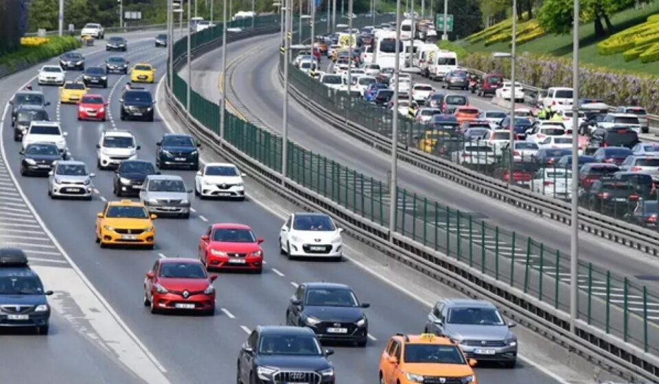 Araç sahipleri aman dikkat! Bunu yaptırmayanın cebi yanacak: 150 bin TL’ye kadar masraf arac sahipleri aman dikkat bunu yaptirmayanin cebi yanacak 150 bin tlye kadar masraf DevqthmP.jpg