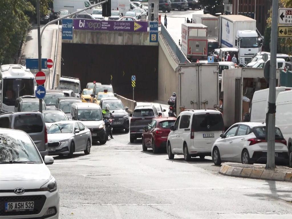 arac sahipleri dikkat trafik cezalarina kademeli artirim aracindan inene 180 bin tl ceza 2 uM2dIM3e