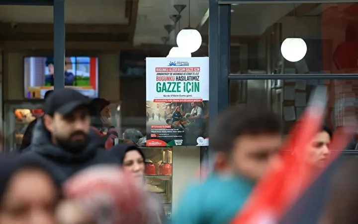 arnavutkoyden gazzeye dayanisma eli esnafin bir gunluk hasilati vatandasin bir gunluk alisverisi gazzeye bagislanacak