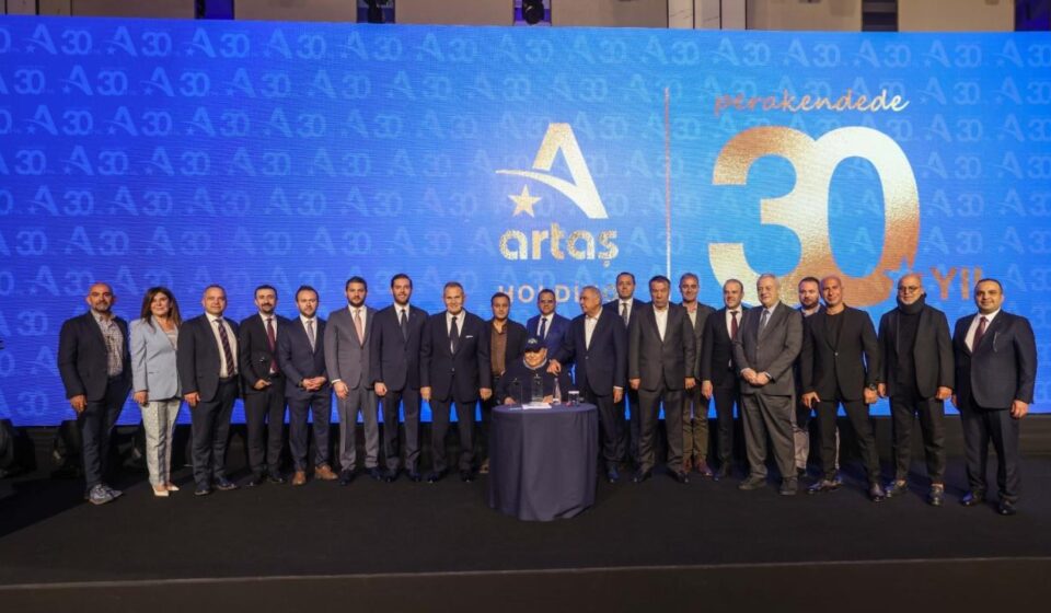 Artaş Holding perakendede 30. yılını görkemli bir aktiflikle kutladı artas holding perakendede 30 yilini gorkemli bir aktiflikle kutladi 7HNfwlnZ.jpg