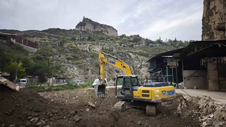 artvinde 3 ton altin heyecani bakanlik musaadesi ile hafriyat yapildi 3 gunun sonunda bakin bZwFMv1k