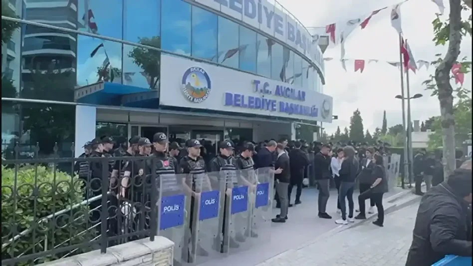 Aziz İhsan Aktaş iddianamesinde Avcılar Belediyesi’ndeki yöntemsiz ihaleler tek tek ortaya çıktı 1 aziz ihsan aktas iddianamesinde avcilar belediyesindeki yontemsiz ihaleler tek tek ortaya cikti 0
