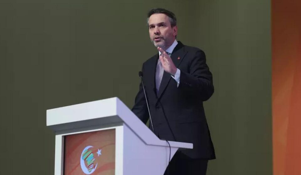 bakan bayraktar turkiyenin yurt disinda birinci altin uretimi cok yakinda basliyor zCzTVb5W.jpg