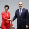 bakan fidan ab komiseri kos ile gorustu 4NBeRTlK.webp