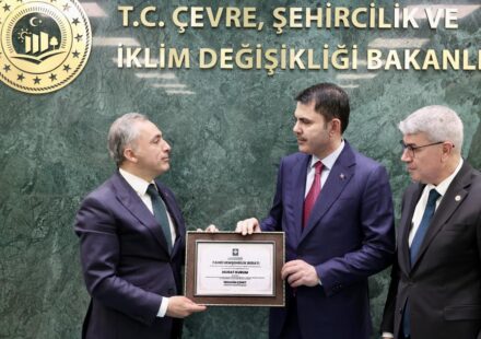 bakan kuruma osmaniyeden fahri hemsehrilik berati 4LXuVLON.jpg