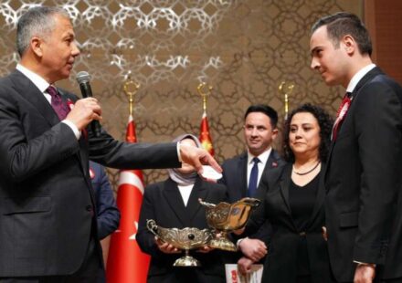 Bakan Yerlikaya’dan göreve yeni atanan kaymakamlara ileti bakan yerlikayadan goreve yeni atanan kaymakamlara ileti UvRcMELK.jpeg