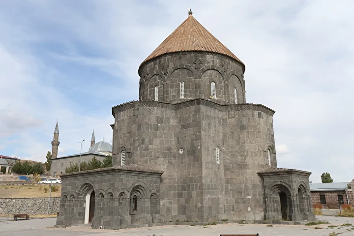 baltik mimarisiyle sekillenen kars kultur turizminin gozdesi 15 yrcCYhNh
