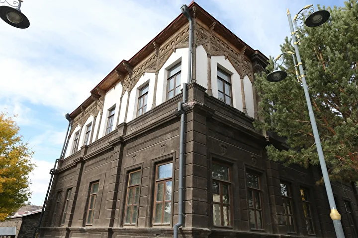 baltik mimarisiyle sekillenen kars kultur turizminin gozdesi 19 RCJdTMhh