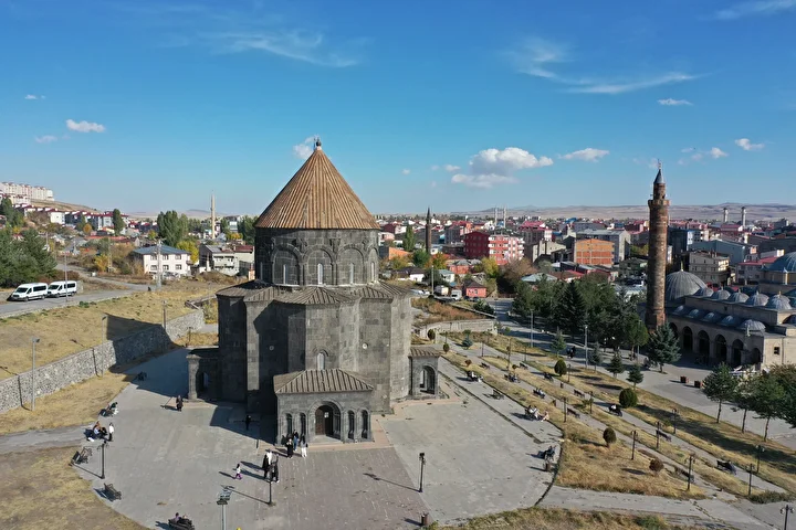 baltik mimarisiyle sekillenen kars kultur turizminin gozdesi 2 D8TulheL