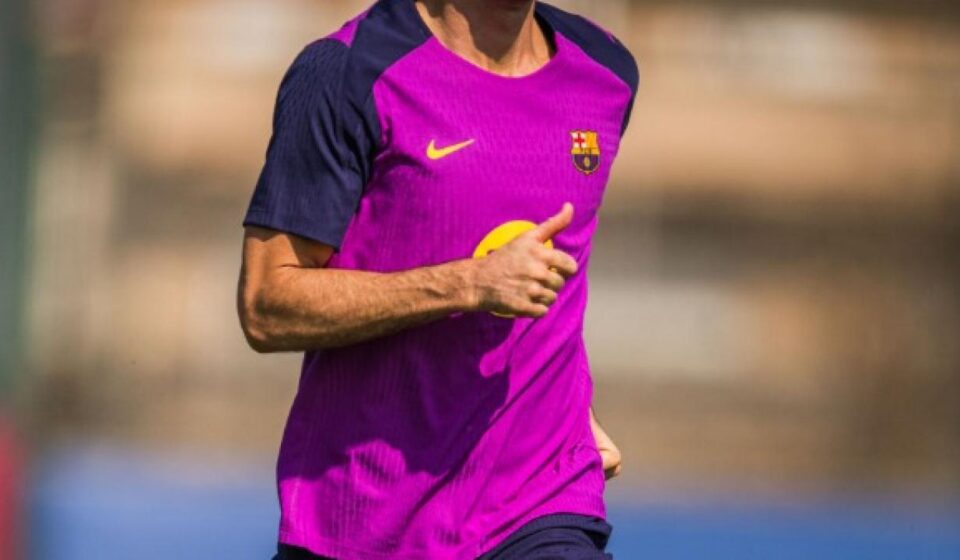 barcelonada lewandowski soku dev macta yok WhmTZdNm.jpg