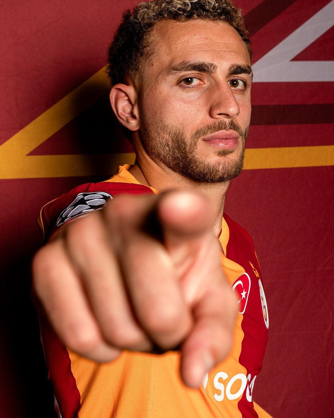 Barış Alper Yılmaz'ın yeni maaşı belirli oldu! Menajeri ise tekrar taraftarı ayağa kaldırdı 1 baris alper yilmazin yeni maasi belirli oldu menajeri ise tekrar taraftari ayaga kaldirdi 0