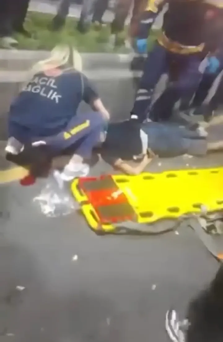 Batman’da hafif ticari araç, motosiklet ve elektrikli bisiklet çarpıştı: Altı kişi yaralandı 2 batmanda hafif ticari arac motosiklet ve elektrikli bisiklet carpisti alti kisi yaralandi 1 t67Zbny8