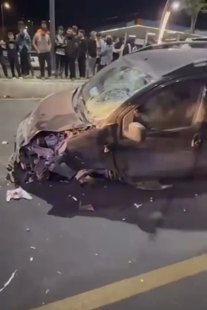 Batman’da hafif ticari araç, motosiklet ve elektrikli bisiklet çarpıştı: Altı kişi yaralandı 6 batmanda hafif ticari arac motosiklet ve elektrikli bisiklet carpisti alti kisi yaralandi 5 Im24qVyt