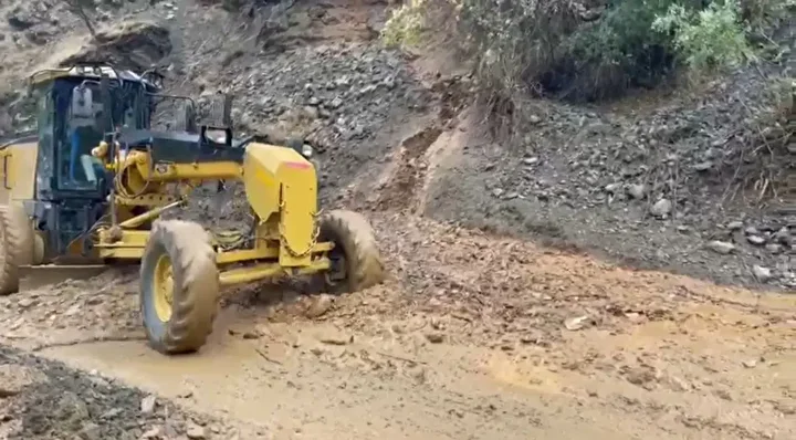 Batman'da heyelan: 25 köy ve 30 mezra yolu ulaşıma kapandı 6 batmanda heyelan 25 koy ve 30 mezra yolu ulasima kapandi 5 2B1DXFCp