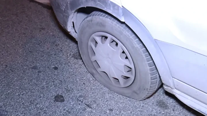 bayrampasada viyadugun genlesme derzi koptu iki kisi yaralandi onlarca araclarin lastigi patladi 3 gmGAQ3aq
