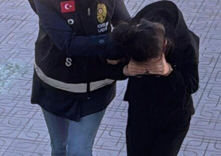 Bebeğini terasa bırakıp ölmesine neden anne tutuklandı bebegini terasa birakip olmesine neden anne tutuklandi HwrlG3rU.jpg