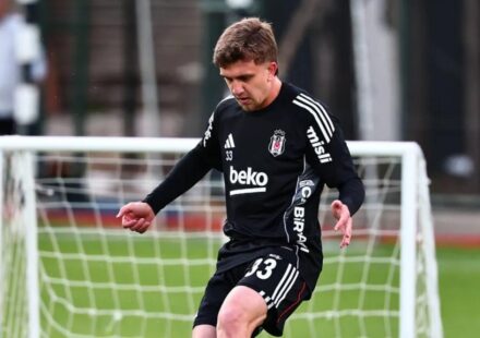 Beşiktaş’ta Sergen Yalçın’ın eski gözdesi formaya kavuşuyor besiktasta sergen yalcinin eski gozdesi formaya kavusuyor 6A6VwH9p.jpg