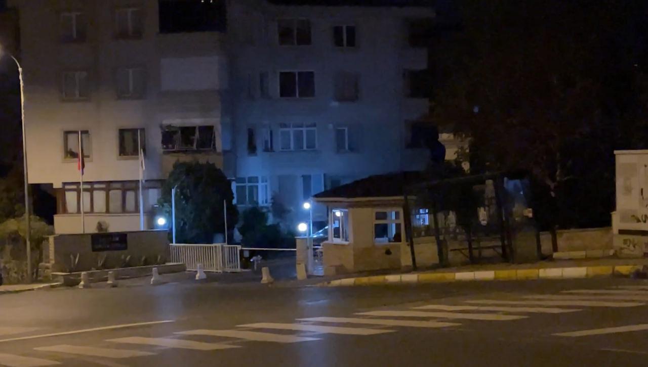 Beykoz'da cinayet kamerada! Eski kız arkadaşını bıçaklayarak katletti 5 beykozda cinayet kamerada eski kiz arkadasini bicaklayarak katletti 4 IEkwEjVz