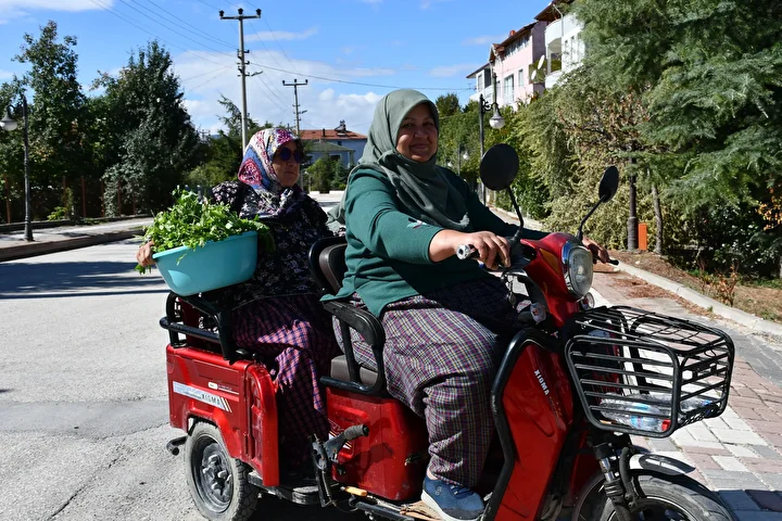 bilecikli bayan kaynatip ictigi nane suyundan ilham alarak tesebbuscu oldu istanbul bursa eskisehir ve eLBfCNGs