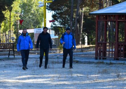 bir ilcede sicaklik 0in altina dustu her yer buz tuttu jpcrG6bl.jpg
