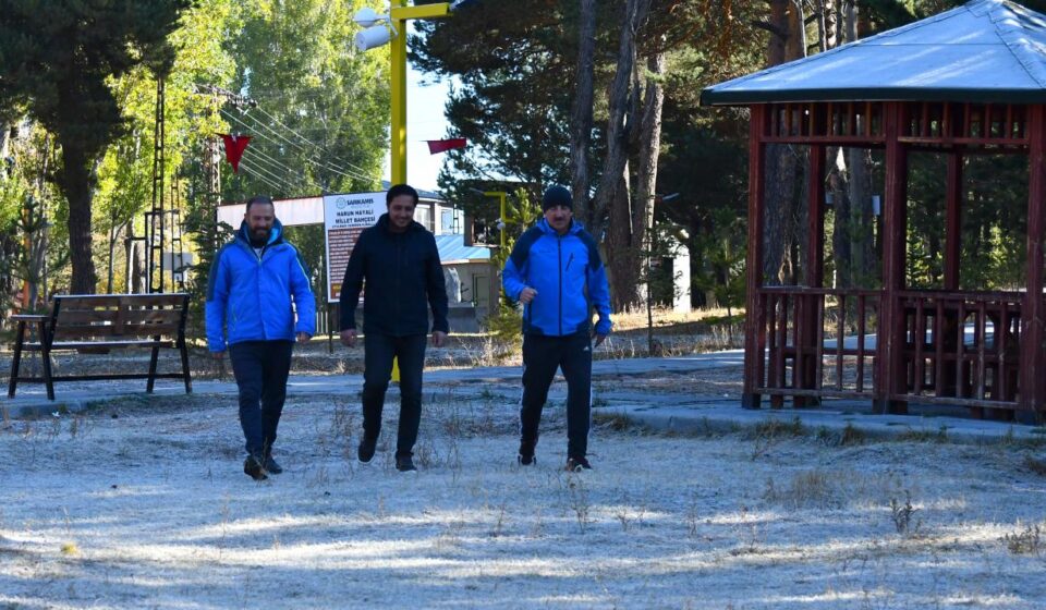 Bir ilçede sıcaklık 0’ın altına düştü! Her yer buz tuttu! bir ilcede sicaklik 0in altina dustu her yer buz tuttu jpcrG6bl.jpg