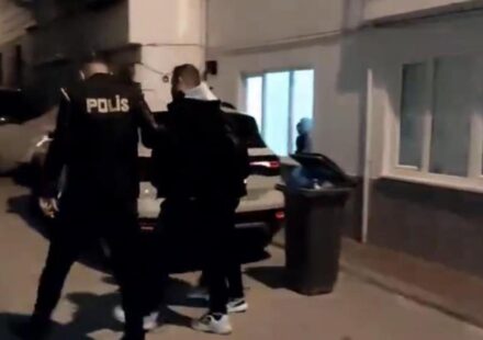 Bursa merkezli DEAŞ operasyonu: 10 gözaltı bursa merkezli deas operasyonu 10 gozalti PLjriOY7.jpg