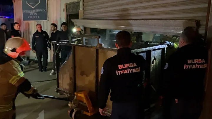 bursada mobilya imalathanesinde cikan yangin sonduruldu 2 N2ZgaAd3