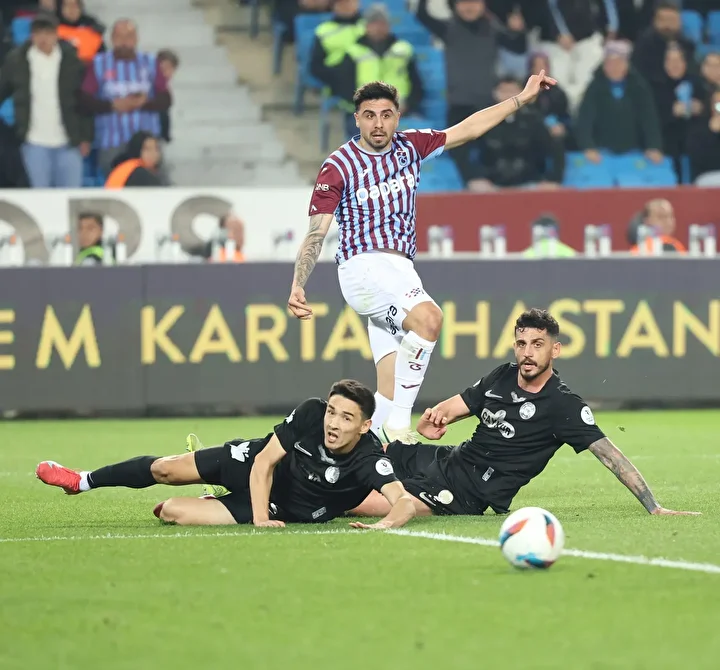 Çaykur Rizespor - Trabzonspor Maç Takımı ve Birinci 11’ler 15 caykur rizespor trabzonspor mac takimi ve birinci 11ler 14