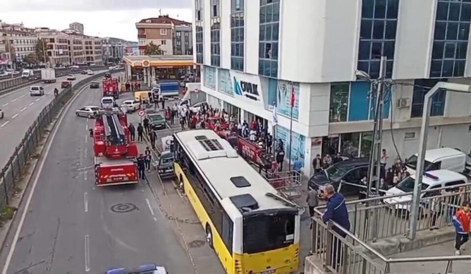 Çekmeköy’de dehşet saçan İETT sürücüsü tutuklandı cekmekoyde dehset sacan iett surucusu tutuklandi TDYSb8I7.jpg