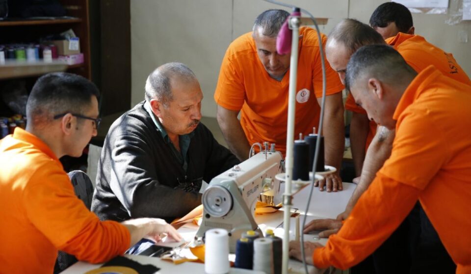 Ceza infaz kurumlarında fabrika üzere üretim yapılıyor ceza infaz kurumlarinda fabrika uzere uretim yapiliyor RpDPht1T.jpg