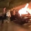 cinde yasanan kaza xiaominin elektrikli aracini gayeye koydu kapilar acilmadi sofor iceride can verdi rDz15Eby.webp