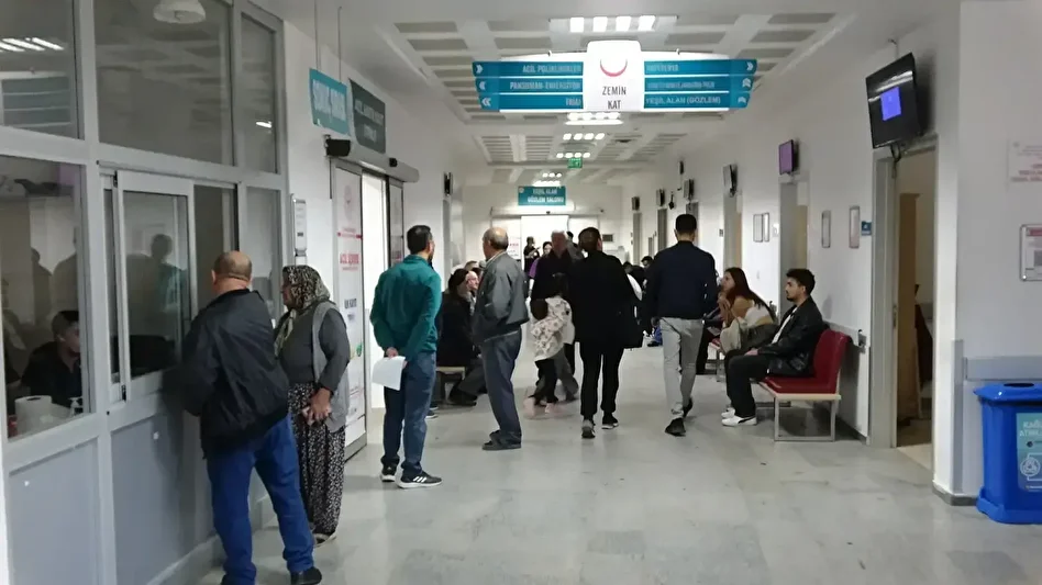 Covid tekrar yayılmaya başladı: Bu sefer belirtileri farklı acil servisler dolup taşıyor 1 covid tekrar yayilmaya basladi bu sefer belirtileri farkli acil servisler dolup tasiyor 0 g5LS4FhH