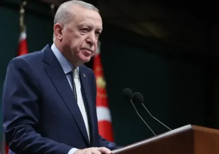 cumhurbaskani erdogan buyukelcileri kulliyede kabul edecek Q6n1mRsl.webp