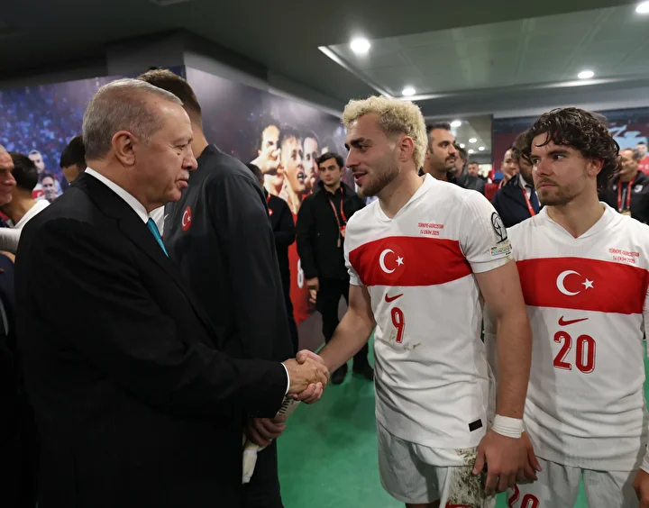 cumhurbaskani erdogan gurcistan galibiyeti sonrasi ulusal oyunculari tebrik etti 0 FXCGfI28