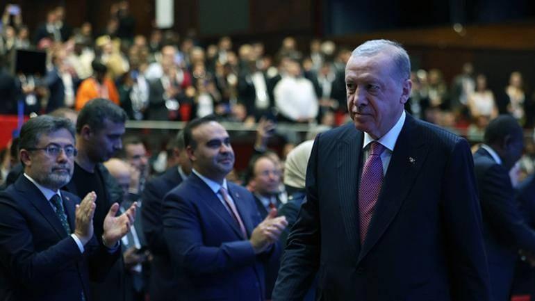 cumhurbaskani erdogan nereye gittiysek barisi goturduk 1 MzVTMlM2