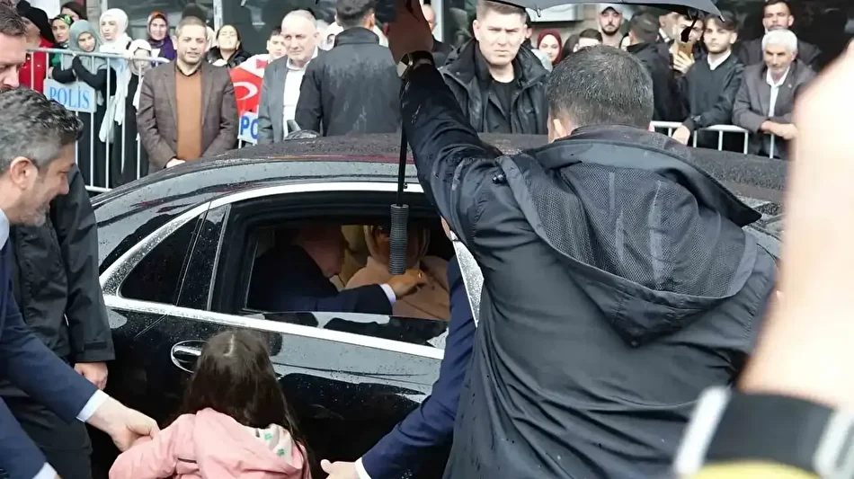 cumhurbaskani erdogan rizeden ayrildi 2 G6idTlza