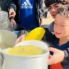 deniz feneri dernegi gazze seridinde sicak yemek dayanagi sunan en etkin turk sivil toplum FsSmS1AF.webp