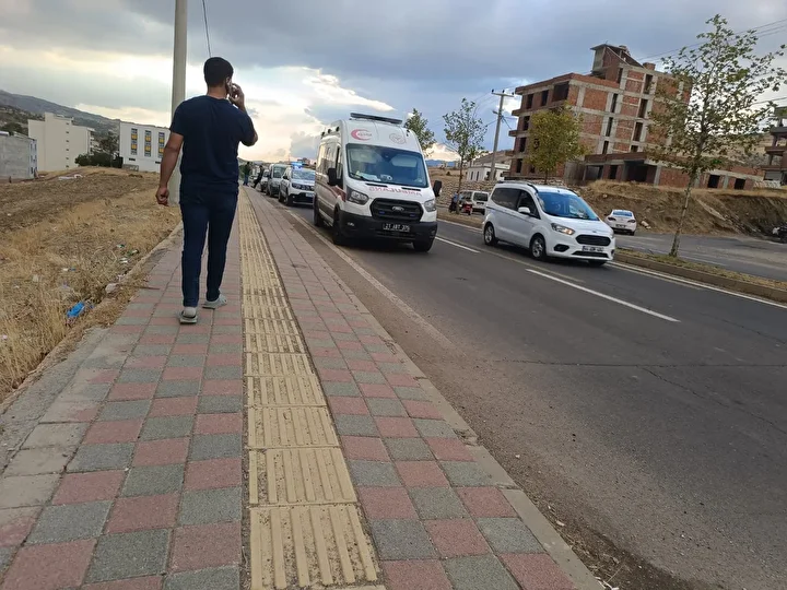 diyarbakirda agaclik alanda erkek cesedi bulundu 1 inyI6BDM