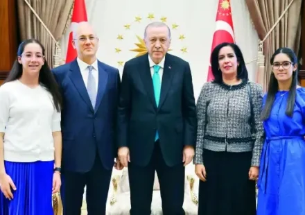 dort ulkenin elcisi itimat mektubu sundu CZSJdPBY.webp