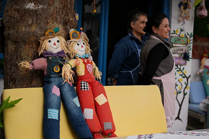 Dünyanın en düzgün turizm köyleri ortasında: Korkuluklarıyla ilgi görüyor 4 dunyanin en duzgun turizm koyleri ortasinda korkuluklariyla ilgi goruyor 3 NJ3vv8vN