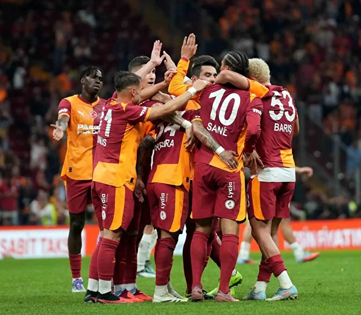 dunyanin en l ekipleri guncellendi birinci 30da tek turk ekibi 11